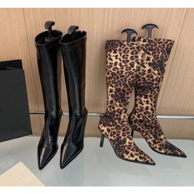 Botas Longas de Salto Fino Apontado com Estampa de Leopardo para Moda Feminina Sexy Coloridas Misturadas Altura do Joelho Tamanho Grande 43 Sapatos Femininos