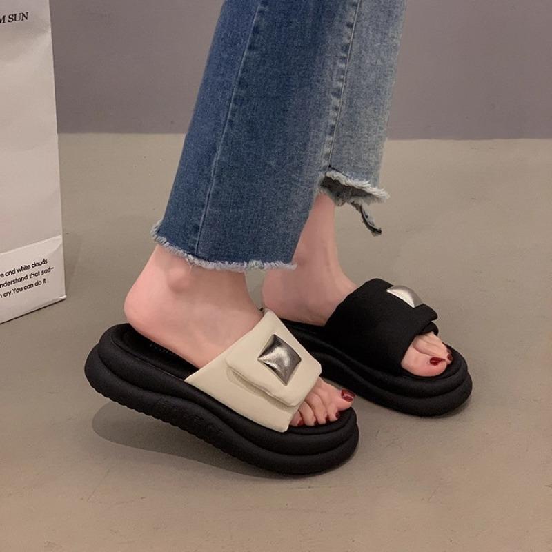Slippers Women's Summer Outer Wear New Fashionable Small Thick Bottom To Increase the Sense of High-end Cool Slippers