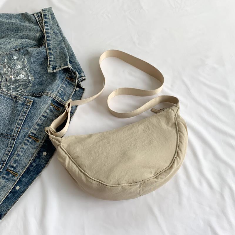 Korean Style Pleated Dumpling Bag: Lightweight Solid Color Shoulder & Crossbody Bag