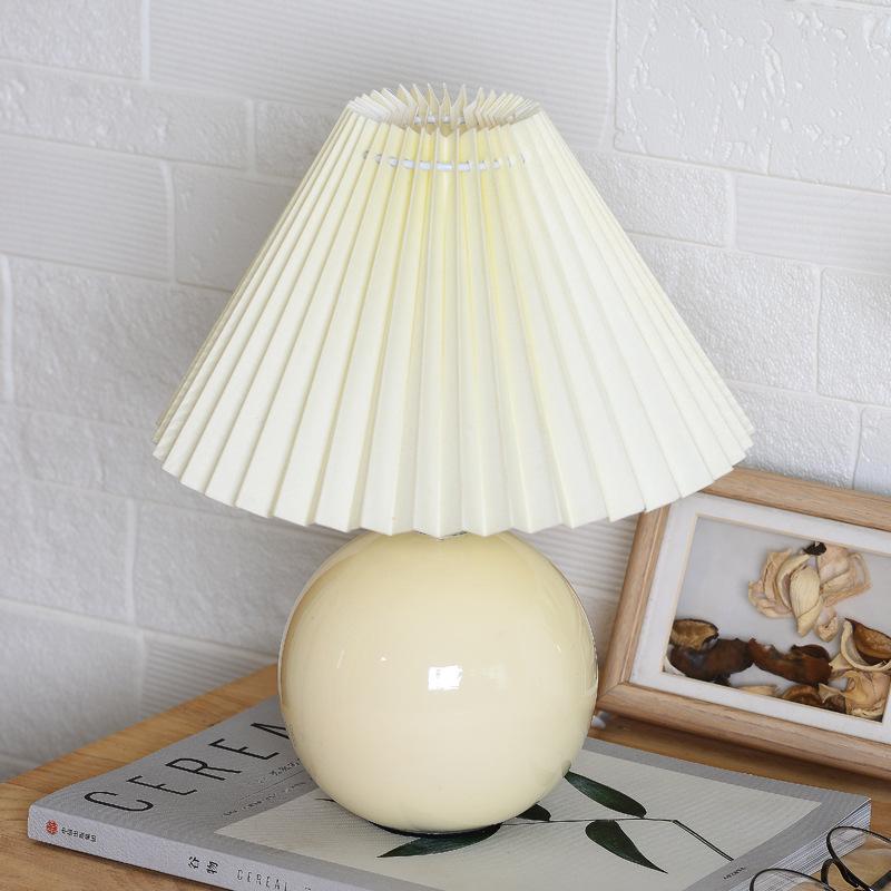 Retro Ceramic Pleated Table Lamp - Mid-Century Style for Bedroom or Wedding Decor