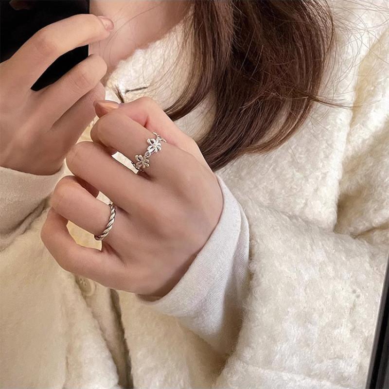 Adjustable Highend Flower Ring With Elegant Rhinestones For Womens Fashion Accessory