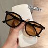 Fashion Style Sunglasses Women Rivets Decoration Anti-Glare Women'S Sun Glasses Beach Playing Man Sunglass