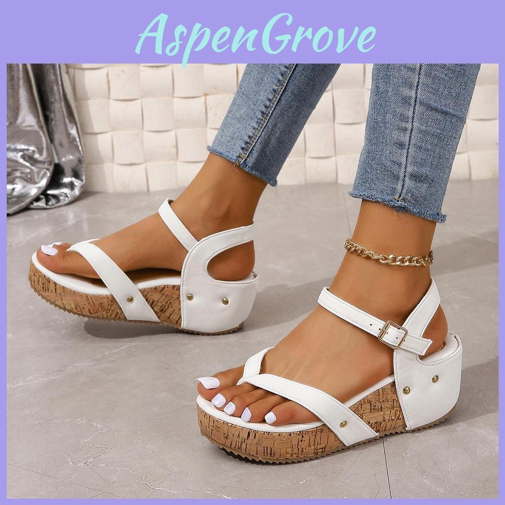 Summer Womens Roman Sandals With Thick Sole And Metal Studs For Casual Wear