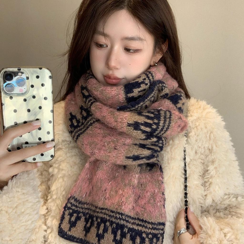 High-quality Scarf Women's Fair Island Jacquard Retro Knitted Autumn and Winter High-end Warm Versatile Scarf Men