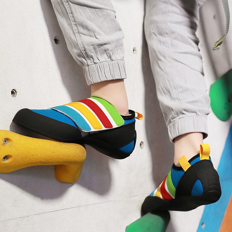 New four-season rock climbing shoes children's men's and women's bouldering shoes outdoor buckle entry professional indoor training shoes sports shoes