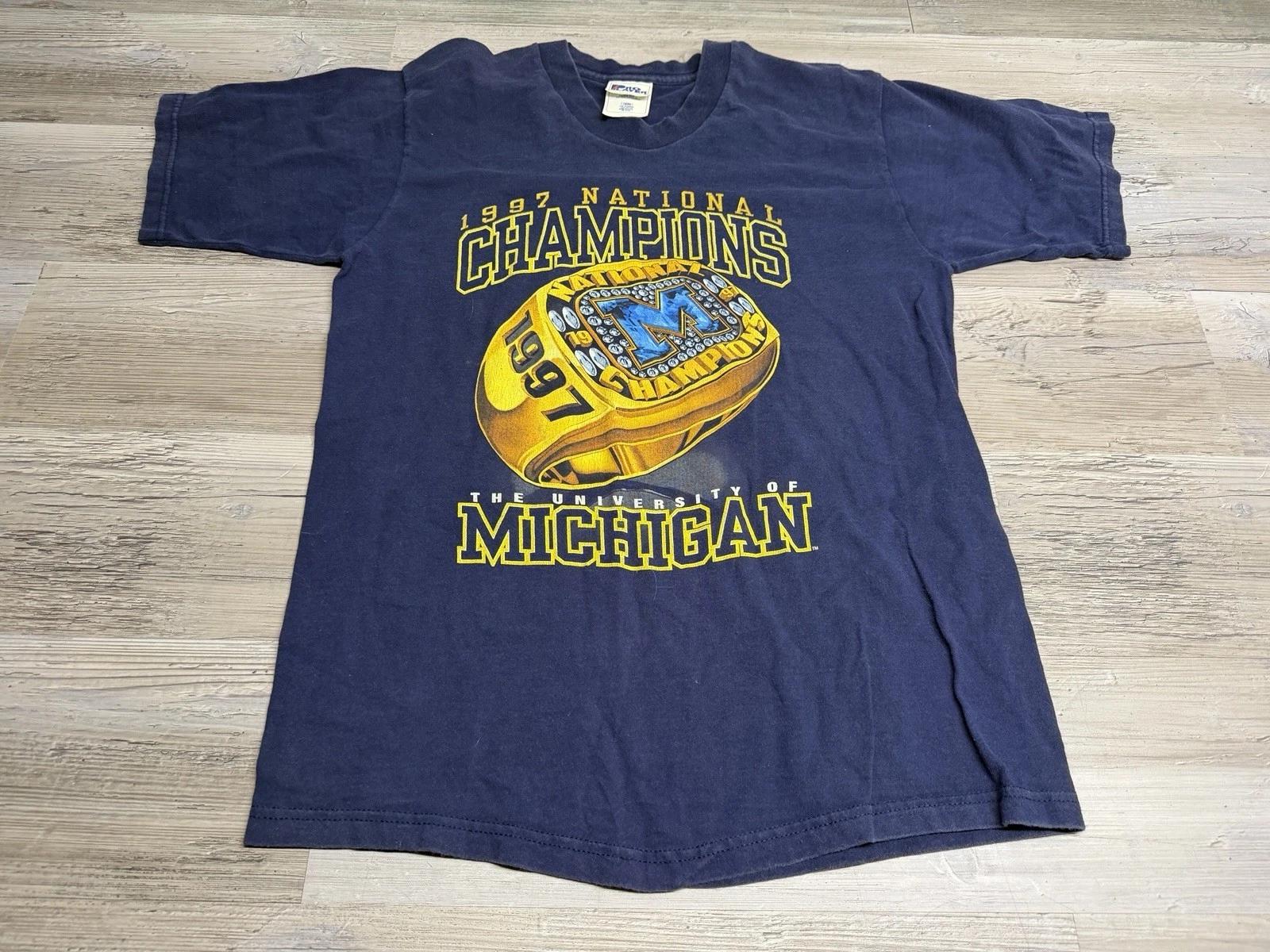 Винтажная футболка с кольцом чемпиона NCAA Michigan Wolverines 1997 года, Размер M L