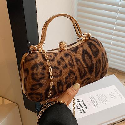 Kadınlar için Leopar Desenli Küçük Çanta Yeni Avrupa ve Amerikan Tarzı Moda Retro Tek Omuz Kadın El Çantası Akşam Yemeği Çantası