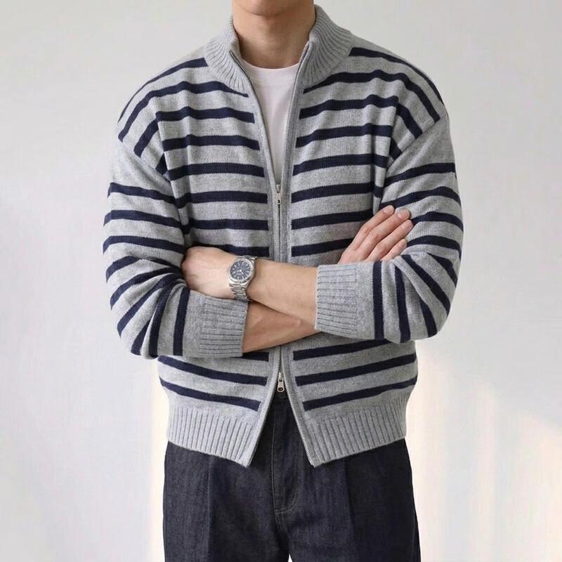 Hengyuanxiang Striped Zip-Up Knit Cardigan