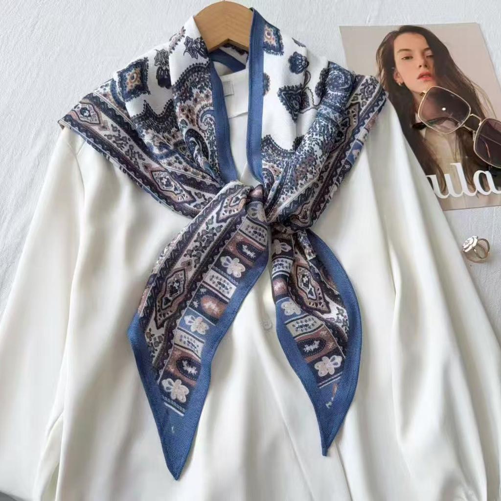 Women S Vintage Style Large Triangle Scarf For Decoration And Matching Jeans