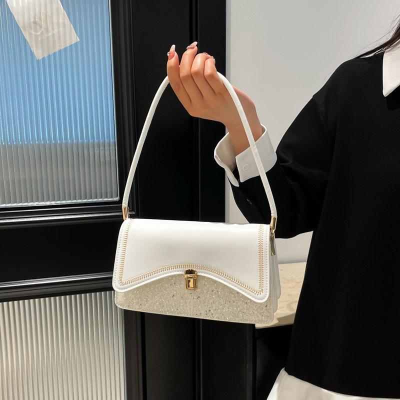 Popular Fan Small Bag Women's Summer New Trendy Fashion Messenger Bag Feeling Chain Small Square Bag