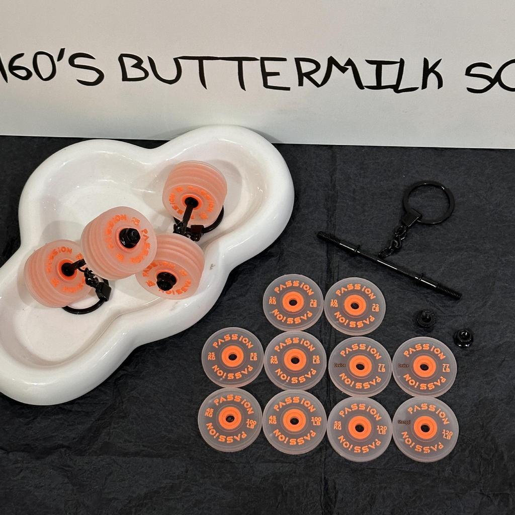 Miu Series Dumbbell Plate Keychain: Trendy Fitness Accessory & Sports Jewelry Gift