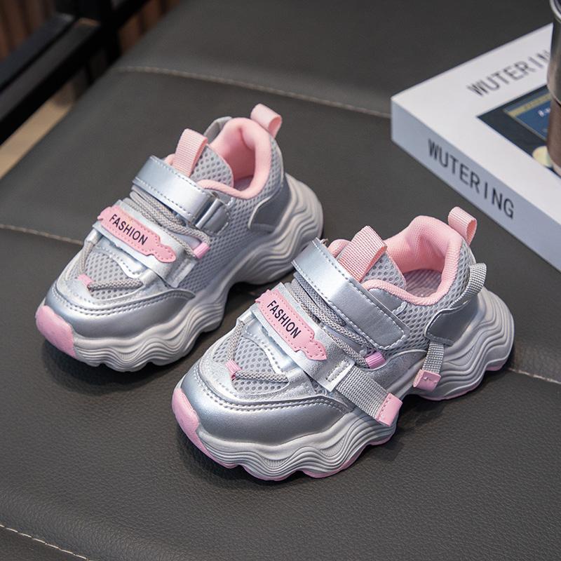 

Kids Running Shoes Soft Sole Breathable Children Sneakers Non-slip Trendy 2025 New Students Sports Shoes Comfort for Boys Girls 26 розовый
