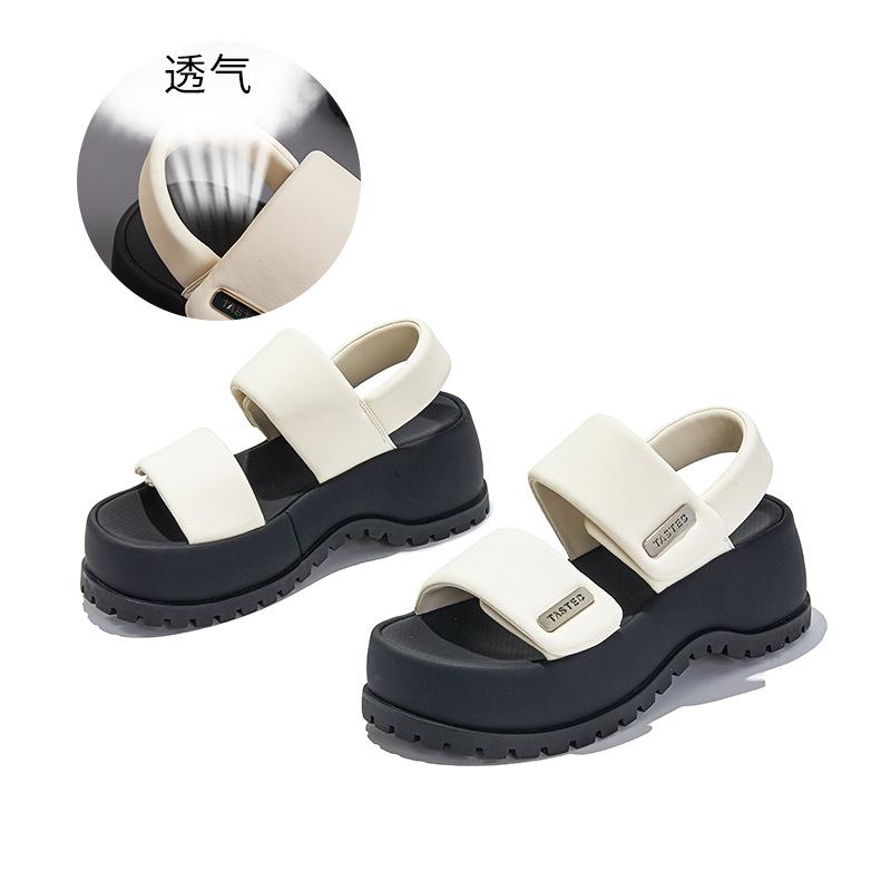 Suction Film Sole Sandals Women Wear Thick Sole Velcro Roman Wind Beach Casual Sandals 2025 New Summer Women's Shoes