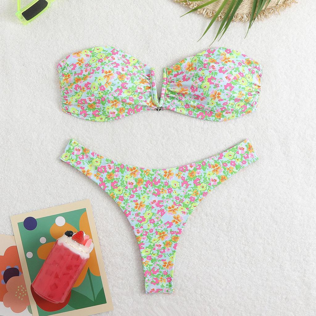 European and American women cute sexy V-neck thong printed bikini, triangle swimsuit swimsuit