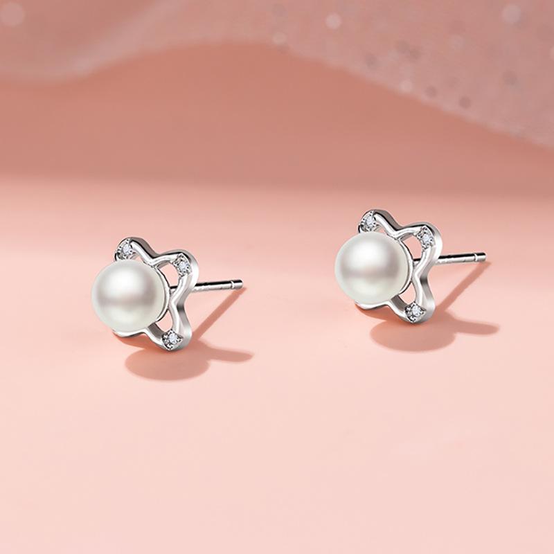 Cercei Clover Stud pentru femei, ușoare, de lux, design de nișă, Sense, imitație de perle, cercei cu frunze norocoase