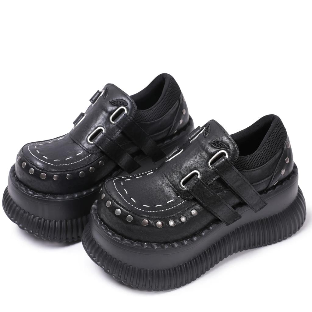 Fashion Metal Decoration Chain Round Toe Thick Sole Platform Chunky Heels Women Pumps Hook Loop Fashion Punk Gothic Western Street Shoes