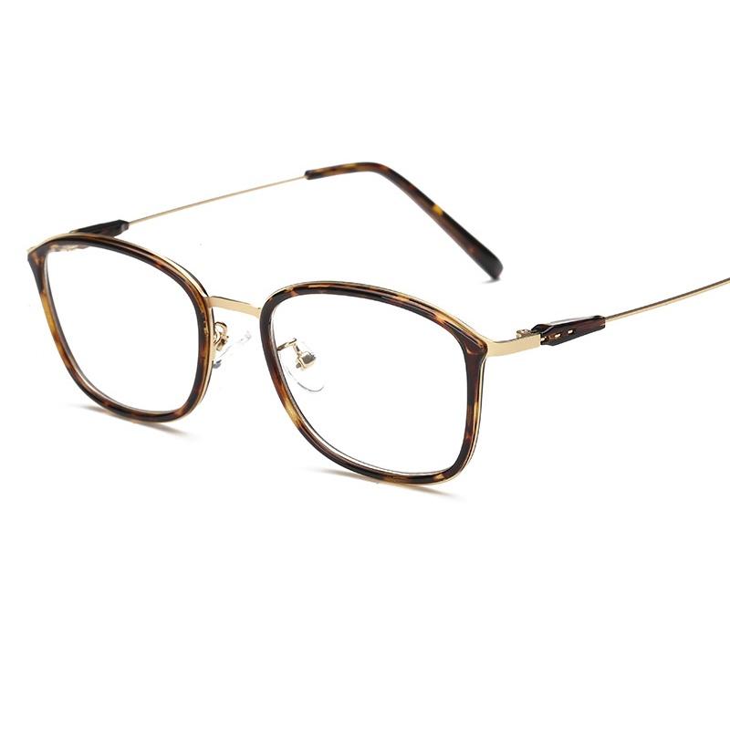 Elegant Spectacle Frame Glasses For Women And Men With Clear Lenses And Classic Appeal