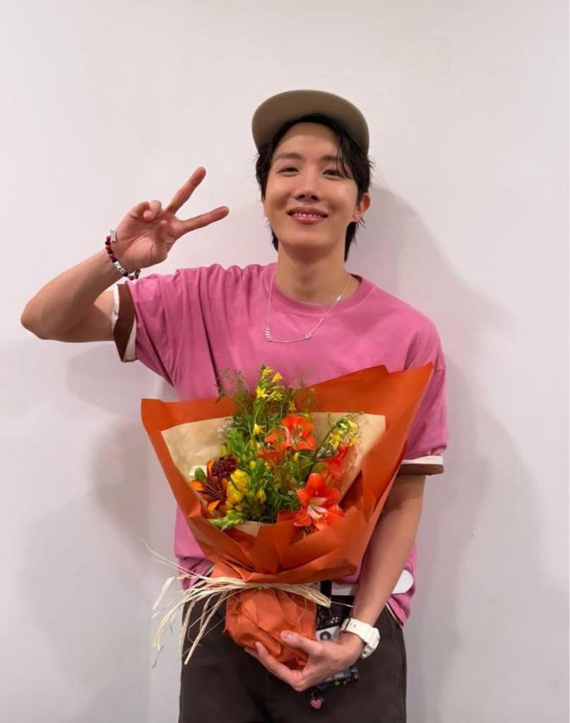 [USED] j-hope HOPE ON THE STAGE in JAPAN T-shirt L