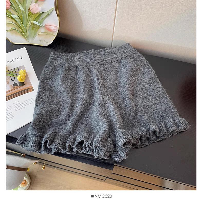 Autumn-Winter 2025 Women's Solid Knit Ruffle Edge High Waist Slimming A-Line Shorts