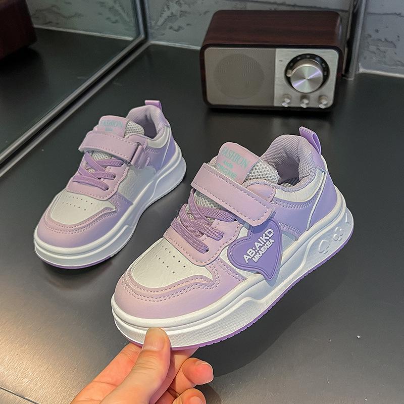 Girls' 2025 Spring/Autumn Soft-Soled Leather Sneakers for Young and Older Kids - Casual Board Style.