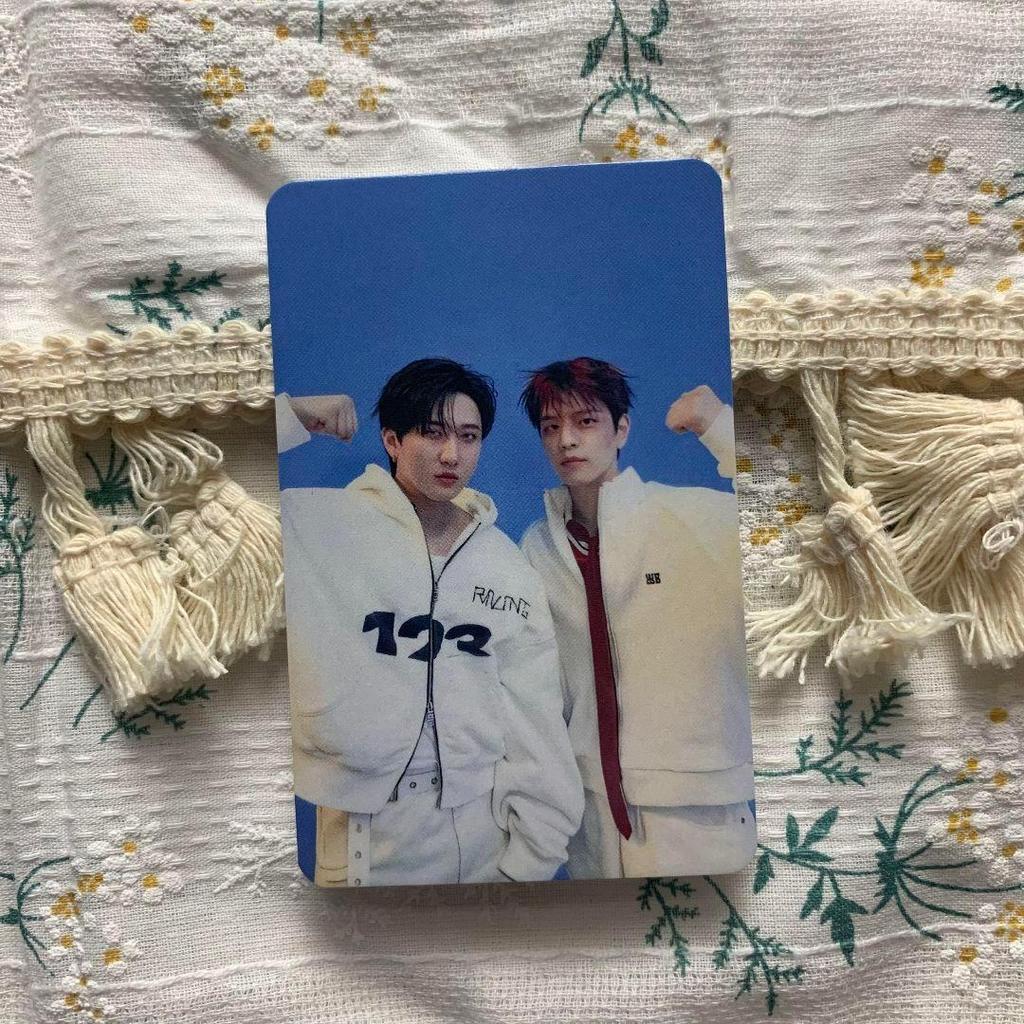 [USED] StrayKids KARMA Bonus Changbin & Seungmin Walmart Trading Cards