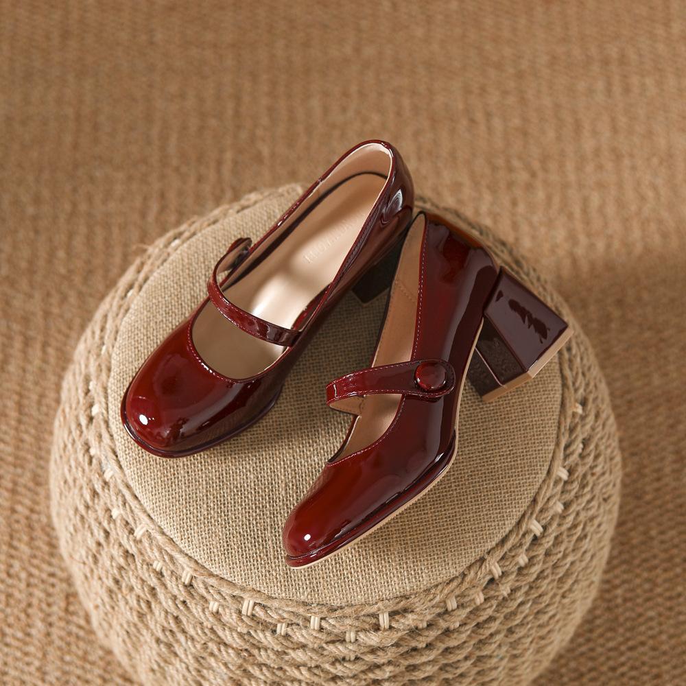 Mary Jane Retro Shallow Mouth Fashion Simple Medium Thick Heel High Single Shoes Women's Word with Decorative Buckle Wedding Shoes