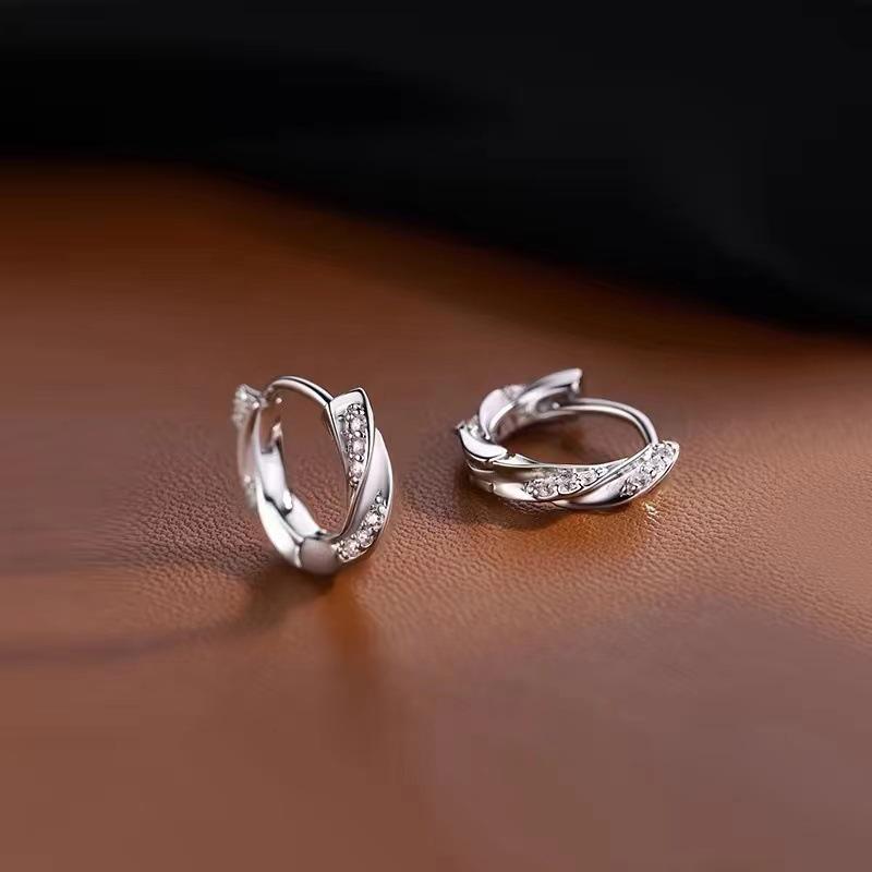 2024 Möbius Earrings: Trendy High-End Ear Hoops & Studs for Men and Women