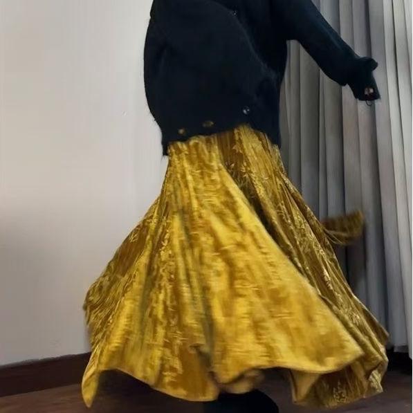 Retro Women's Velvet Long Skirt  Printed Velvet Skirt Autumn and Winter Thick Flared A-Line Skirt