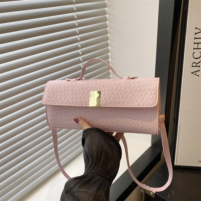 

Trendy and beautiful solid color niche horizontal design sense versatile portable shoulder messenger bag temperament women s bag рожевий