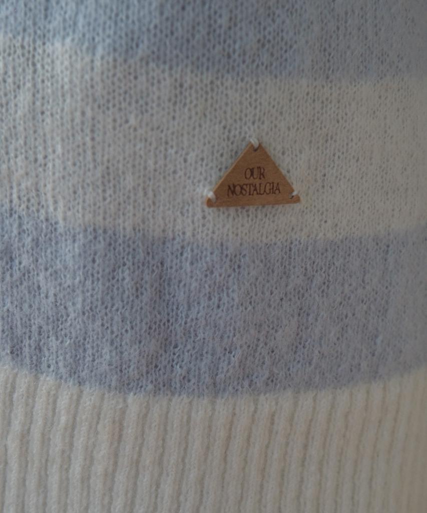 Aueonoseuteljia Hairy Stripe V-Neck Knit_Sky Blue(Oc26Kn13)