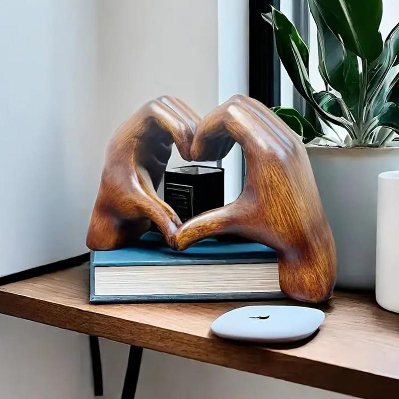 Heart Hands Statue Love Gesture Decoration Modern Art Sculpture Wood Grain Effect Love Sculpture Room Wedding Decoration