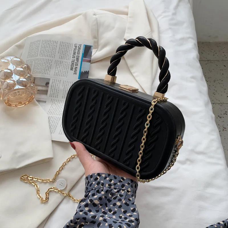 Женская винтажная сумка на одно плечо — фото 16