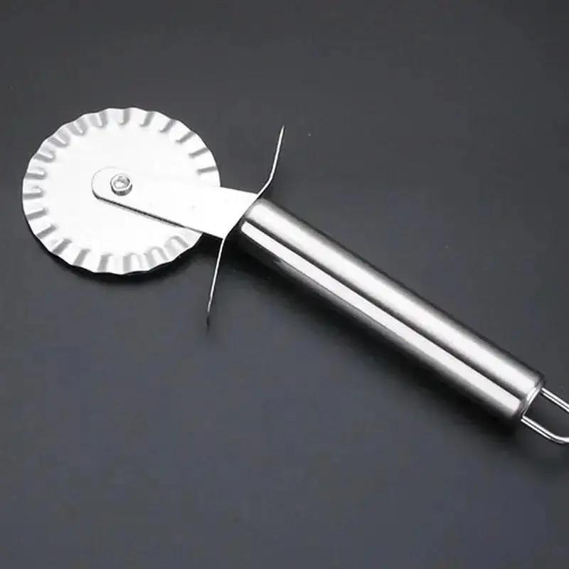 New Household Stainless Steel Roller Pizza Knife Quick Cutting Tool For Baking Pancakes And Pastries Four Styles To Choose From