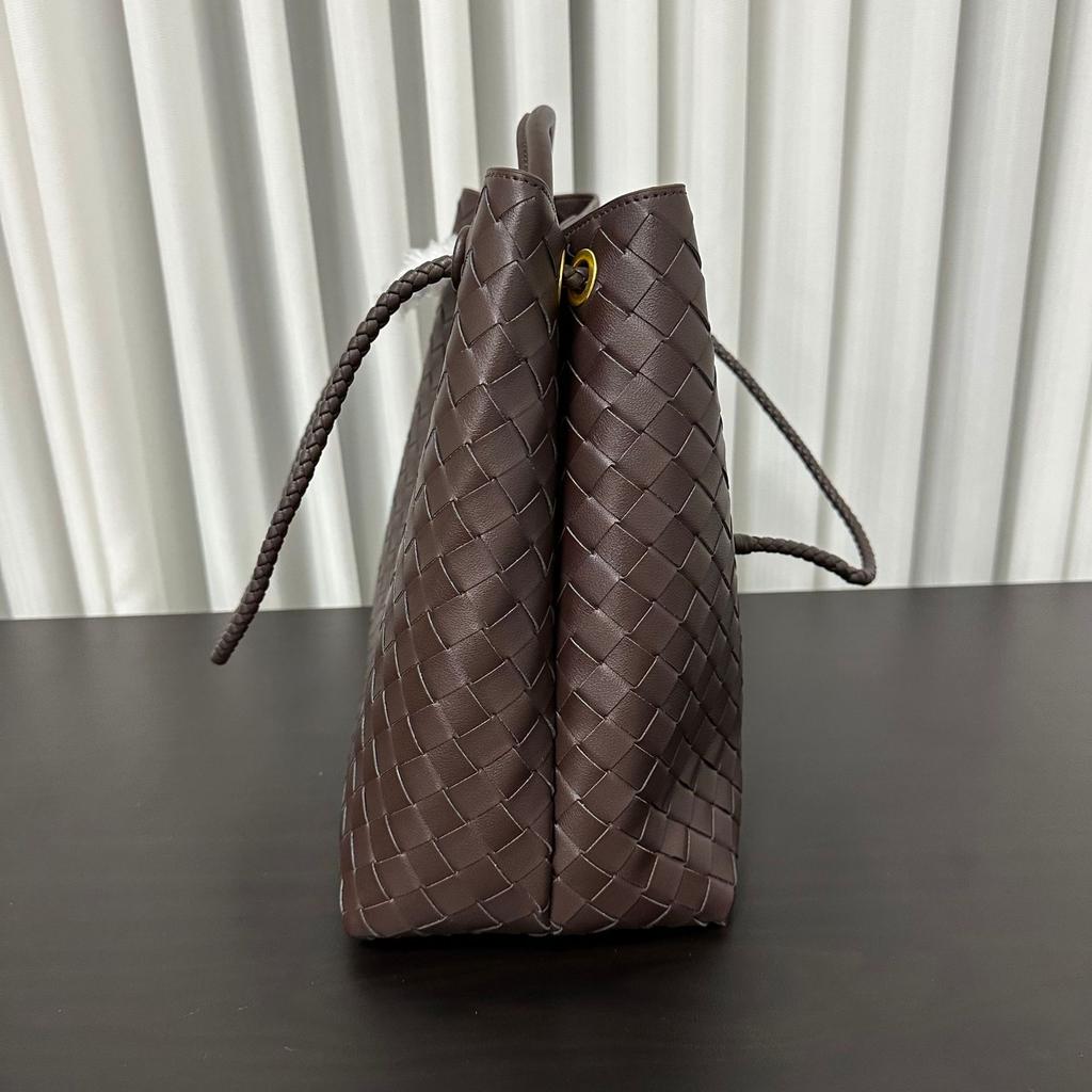 European and American fashion 2024 new woven bag large capacity versatile diamond cowhide tote bag casual shoulder handbag