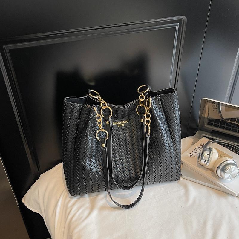 

Tote bag women s autumn new woven pattern women s bag large bag commuting versatile large capacity shoulder bag tide чёрный
