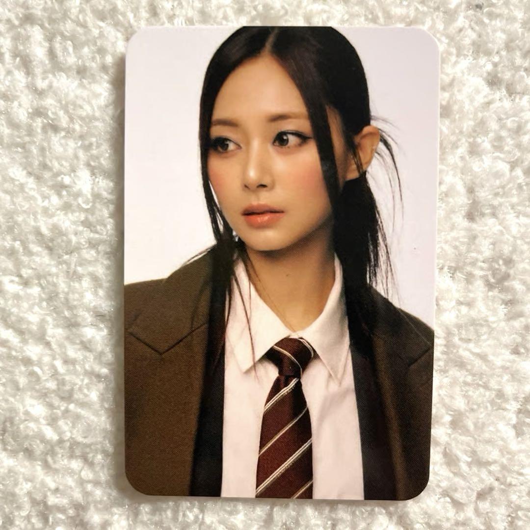 

[USED] TWICE Tzuyu TEN 10th Anniversary Album Kpopnara US Exclusive Trading Card