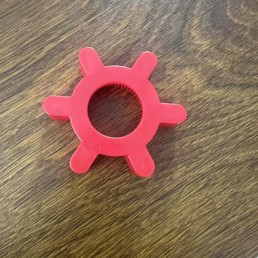 

Creative Bottle Opener - Rotating Soda Opener Tool for Home Kitchen Toys 1 PCS 6.9*6.1*1.4cm червоний