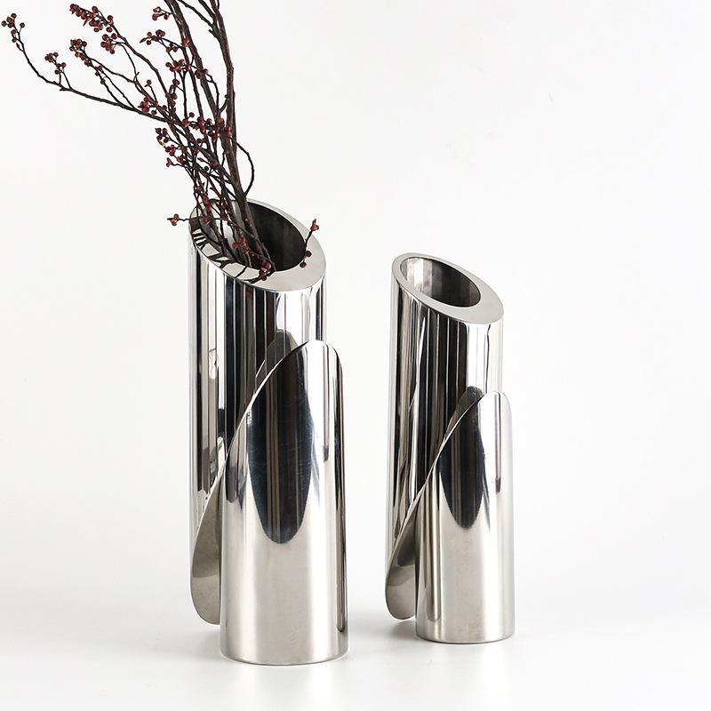 Μοντέρνο μοντέλο σπιτιού από ανοξείδωτο ατσάλι Διακοσμητικά λουλουδιών Αφηρημένη τέχνη Εξάρθρωση μεγάλης διαμέτρου λοξό στοματικό βάζο Μαλακά διακοσμητικά