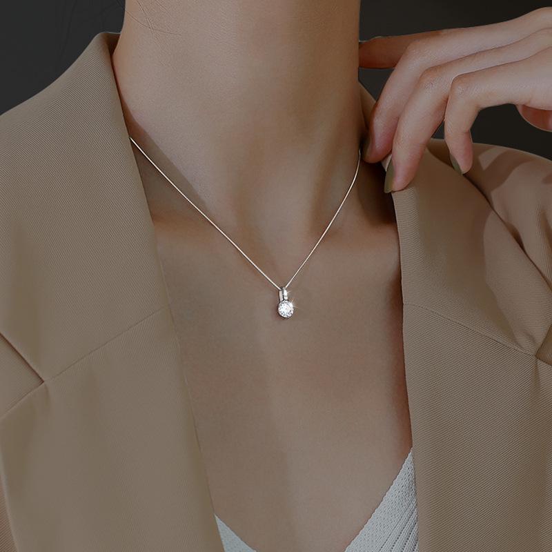 Colier cu Pandantiv Claviculă Exquisit din Argint Sterling 925 cu Diamant Simulat pentru Femei - 2022 Lux Ușor