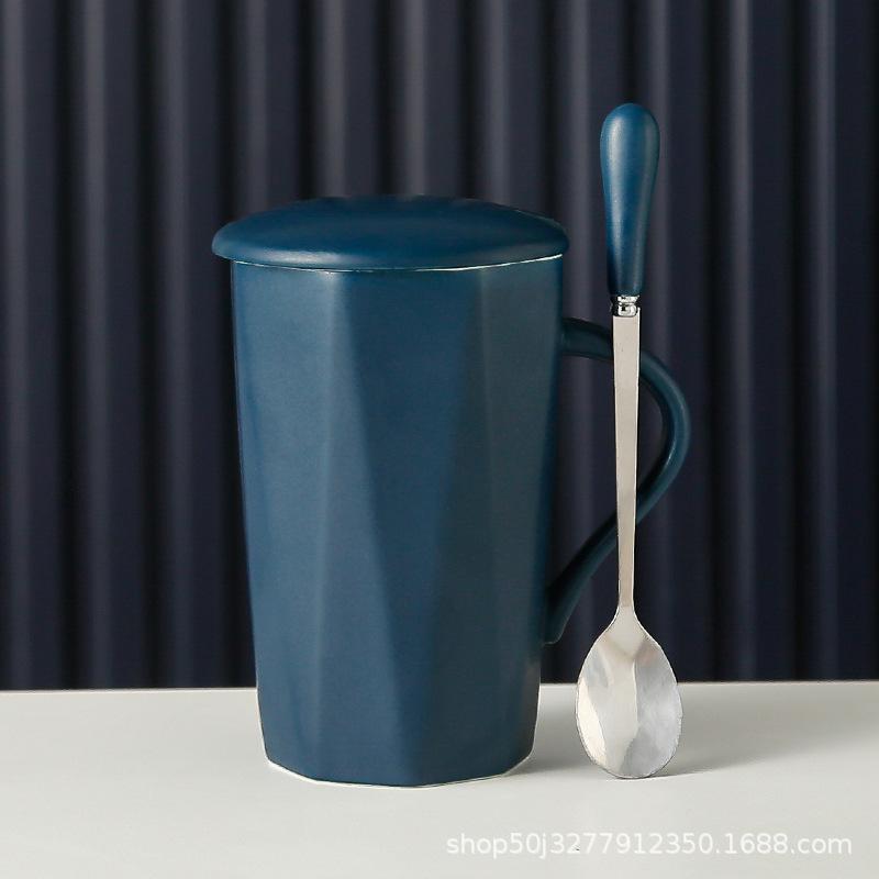 Souvenirs Einfacher Becher mit Deckel Löffel Haushaltswasserbecher Hochpräziser Keramikbecher Firmenveranstaltungsgeschenk 400ML