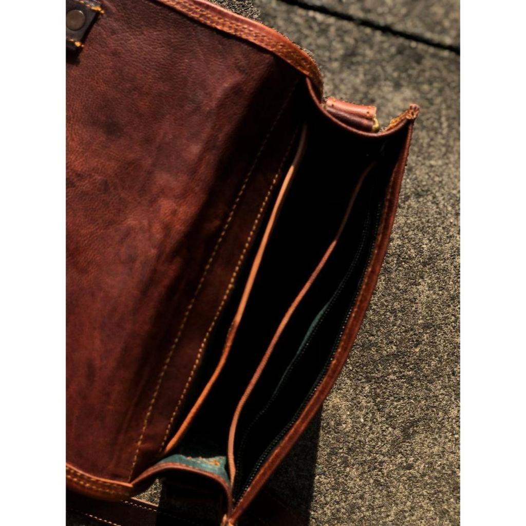 Malá kožená brašna, tradiční brašna, kožený messenger 7”x9”, malá hnědá kabelka, rustikální kožená crossbody kabelka, kožená taška přes rameno