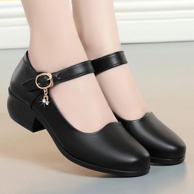 Mode Printemps Femme Moderne Bout Rond Talon Épais Surface Douce Chaussure de Danse Salsa Bout Fermé Chaussures de Danse Carrée Semelle Souple en Caoutchouc
