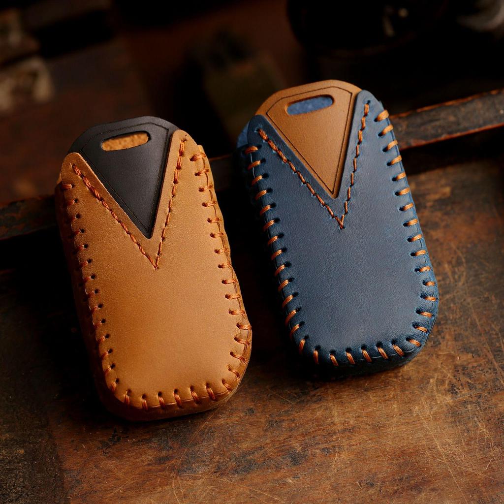 Handmade Leather Key Bag for Kia K5/Zhipao 19 K3 - Personalized Crazy Horse Style