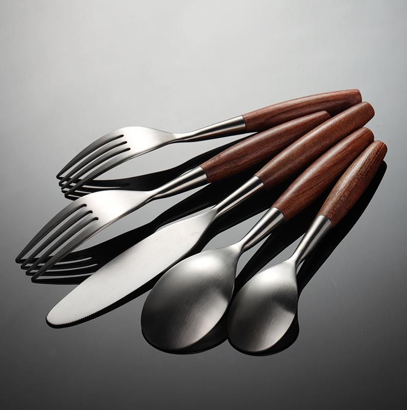 Elegancki zestaw ze stali nierdzewnej 304 z rękojeścią z drewna huanghuali, nóż, widelec i łyżka w stylu zachodnim, 5 głównych części, hotel Shabili