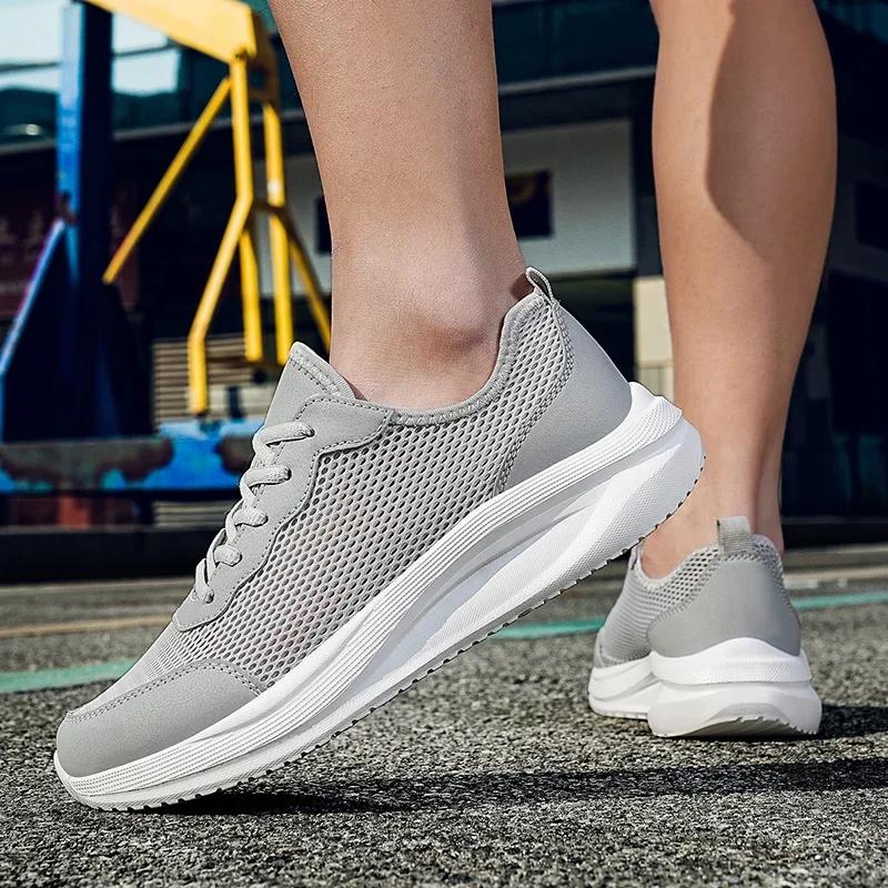 Fashion Men Soft Sport Shoes Breathable Mesh Running Shoes Comfortable Man High Quality Outdoor Lightweight Sneakers for Men Hombre
