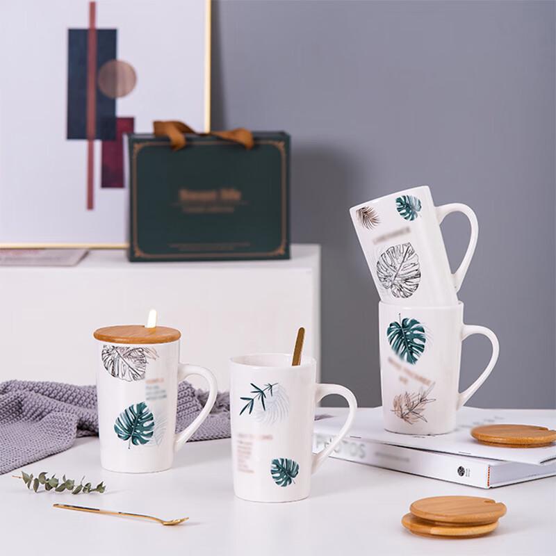 

Chang Baosen Ceramic Mug Gift Set with Spoon and Lid