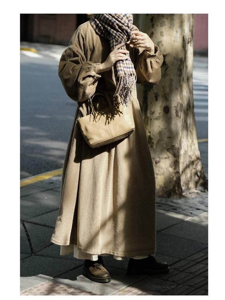 In-Stock Khaki Corduroy Puff Sleeve Dress for Autumn/Winter - Loose Fit, Long Sleeve, Literary Style