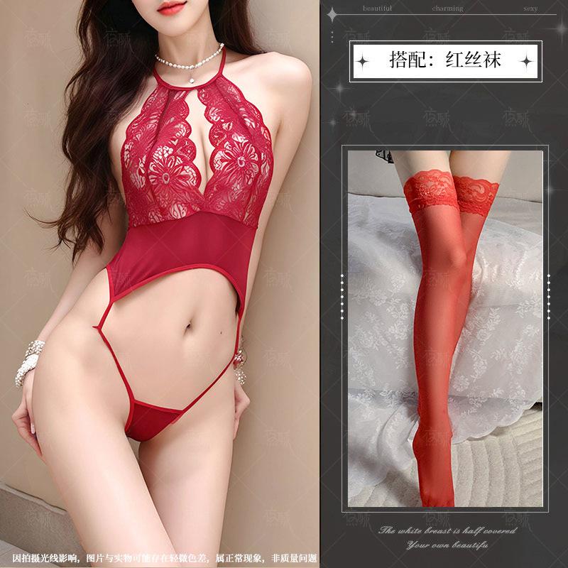 Sexy underwear, sexy pajamas, small breasts, shame onesie, female seduction, no transparent passion clothes on the bed