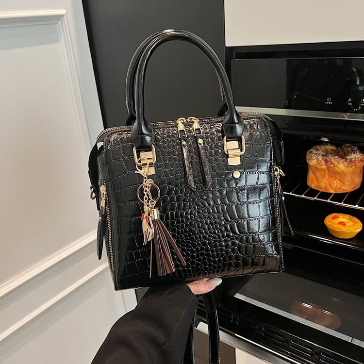 Женская ручная сумка большой вместимости через плечо 25*14*24cm чёрный