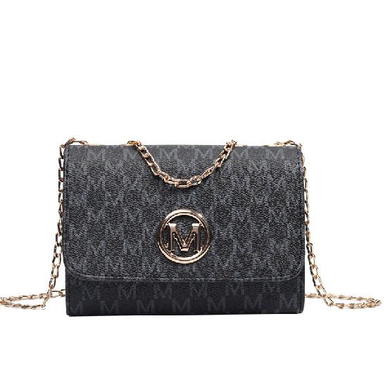 

2025 Новая черная высококлассная сумка через плечо на цепочке для женщин, нишевая маленькая квадратная сумка с принтом букв, подарок на день рождения чёрный